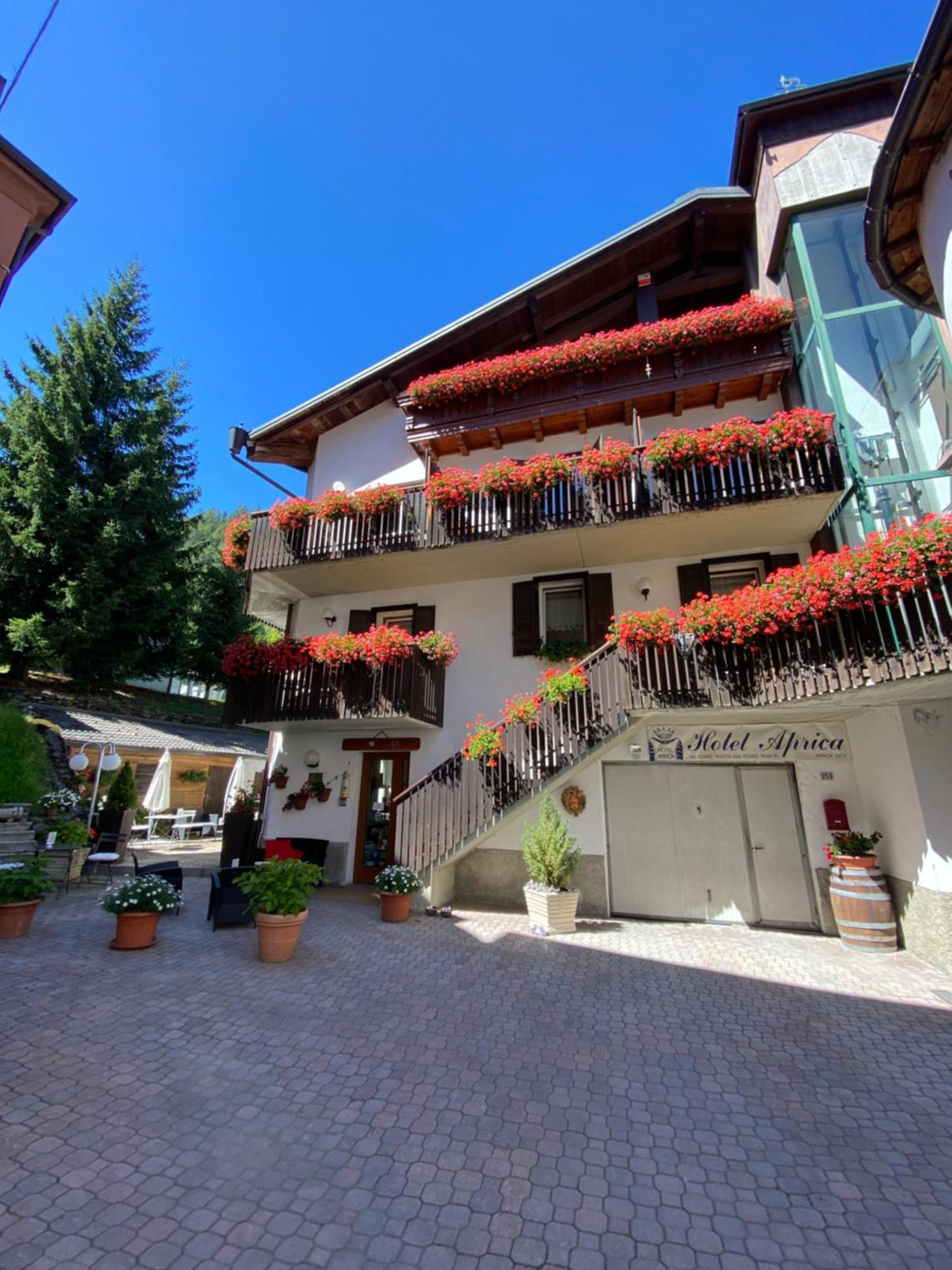 Albergo Aprica Garni Esterno foto