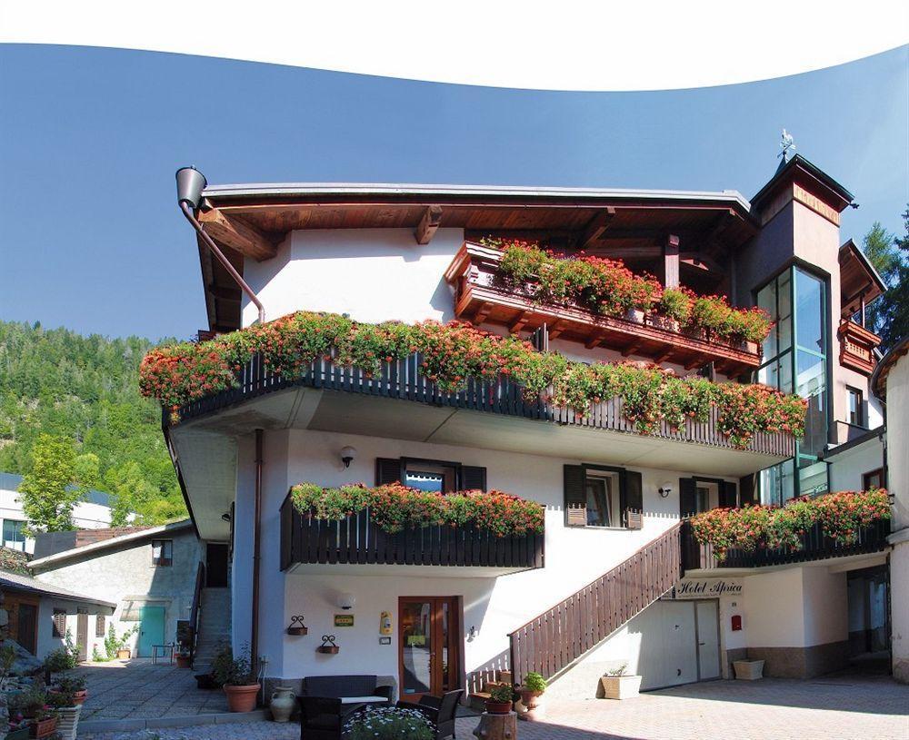 Albergo Aprica Garni Esterno foto